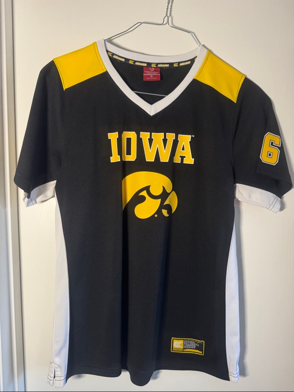 Colosseum Iowa Black and Yellow Jersey